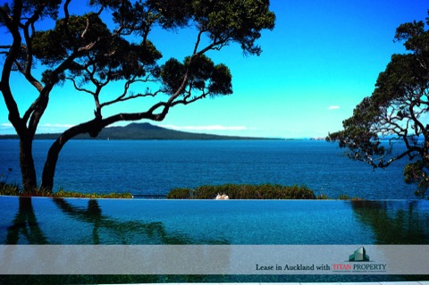 Ragitoto pool - Titan Property