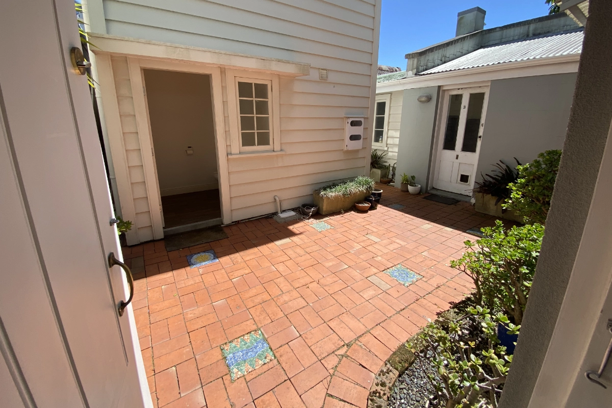 13 Mt Eden Rd, Grafton - Auckland Retail Lease Properties